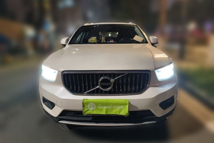 Used Volvo XC40 2020 T4 Four-Wheel Drive Smart Luxury Edition Front