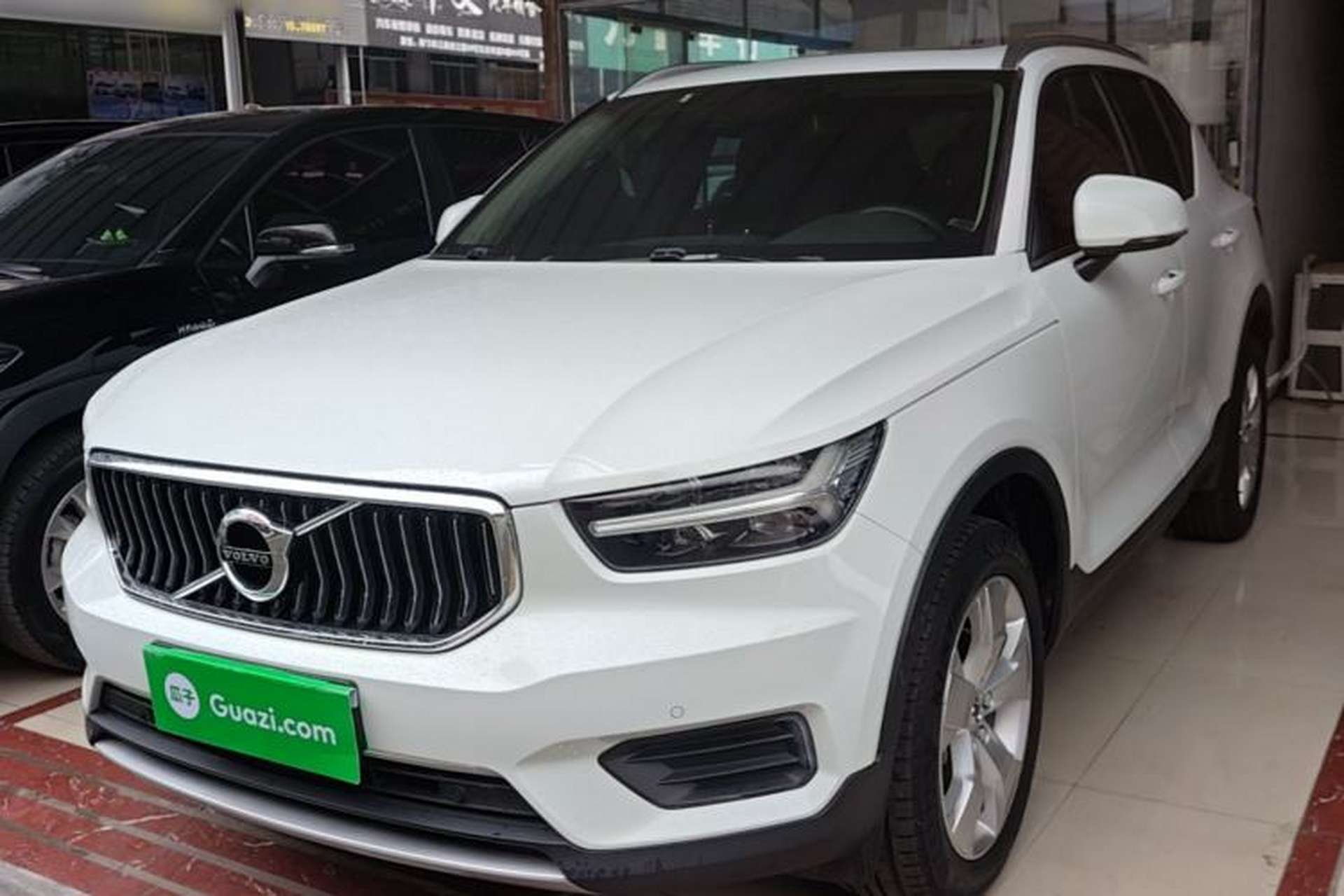 Used Volvo XC40 2020 T3 Smart & Stylish Edition Front Left 45 Deg