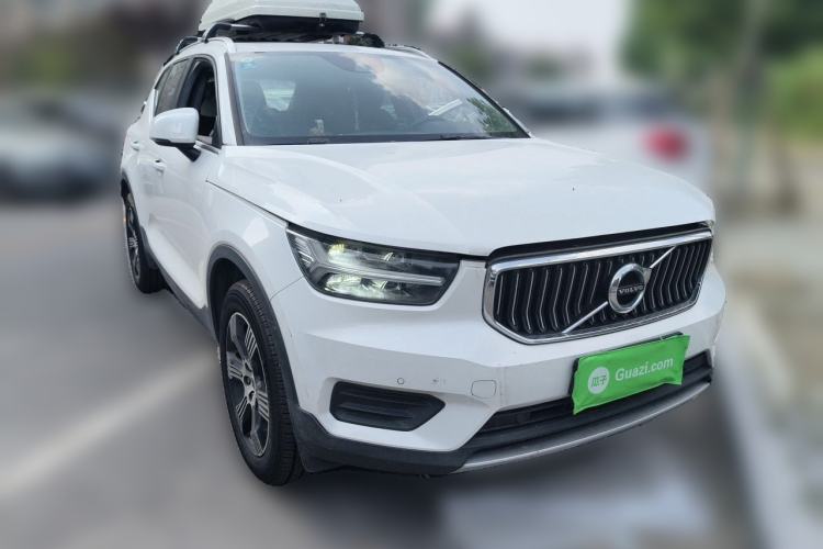 Used Volvo XC40 2020 T3 Zhiyuan Luxury Edition Front Right 45 Deg