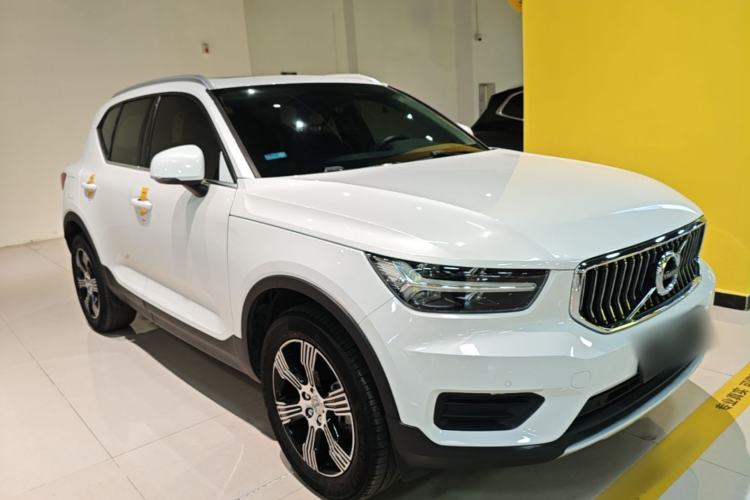 Used Volvo XC40 2020 T3 Zhiyuan Luxury Edition Front Right 45 Deg