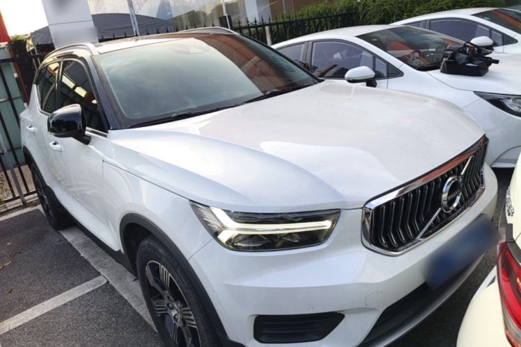 Used Volvo XC40 2020 T3 Zhiyuan Luxury Edition Front Right 45 Deg