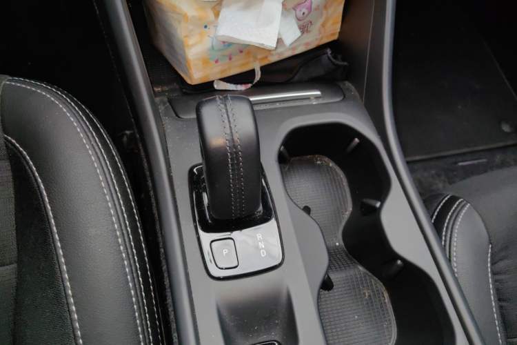 Used Volvo XC40 2020 T3 Smart & Stylish Edition Gear Lever