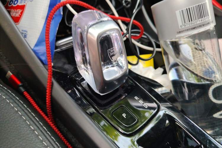 Used Volvo XC40 2020 T4 Four-Wheel Drive Smart Luxury Edition Gear Lever