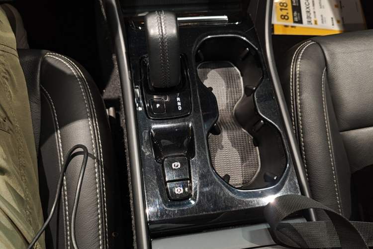 Used Volvo XC40 2020 T3 Zhiyuan Luxury Edition Gear Lever