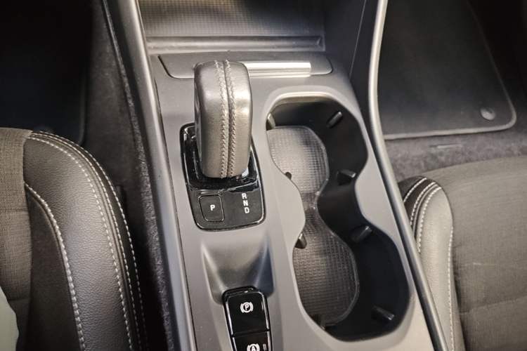 Used Volvo XC40 2020 T3 Smart & Stylish Edition Gear Lever