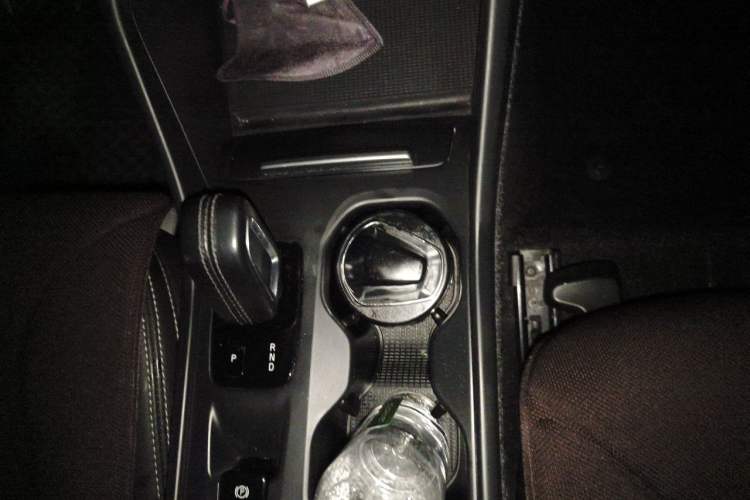 Used Volvo XC40 2020 T3 Smart & Stylish Edition Gear Lever