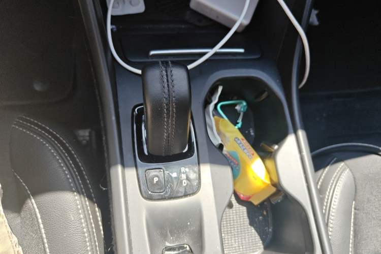 Used Volvo XC40 2020 T3 Smart & Stylish Edition Gear Lever