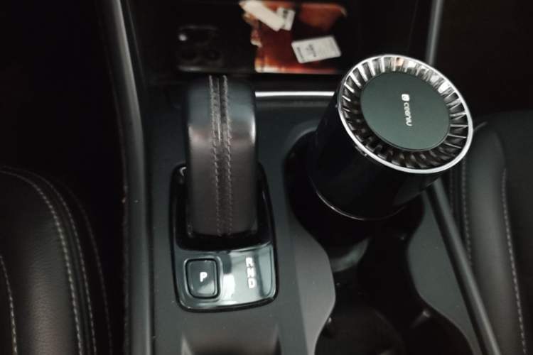 Used Volvo XC40 2020 T3 Smart & Stylish Edition Gear Lever