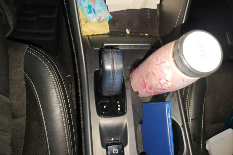 Used Volvo XC40 2020 T3 Smart & Stylish Edition Gear Lever