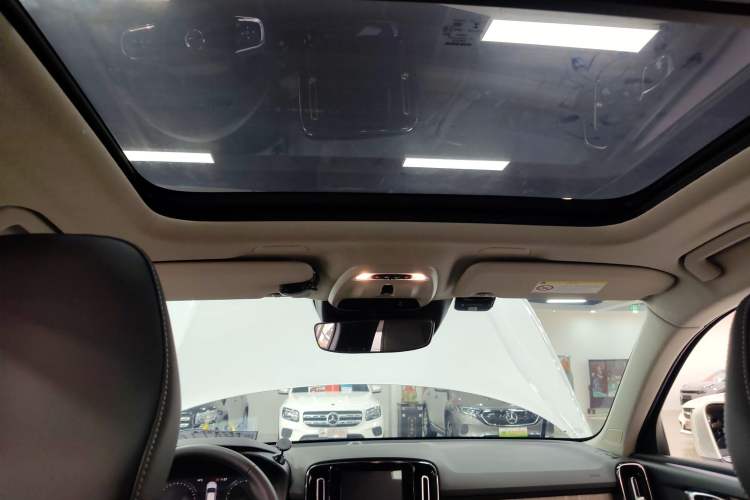 Used Volvo XC40 2020 T4 Four-Wheel Drive Smart Luxury Edition Headliner