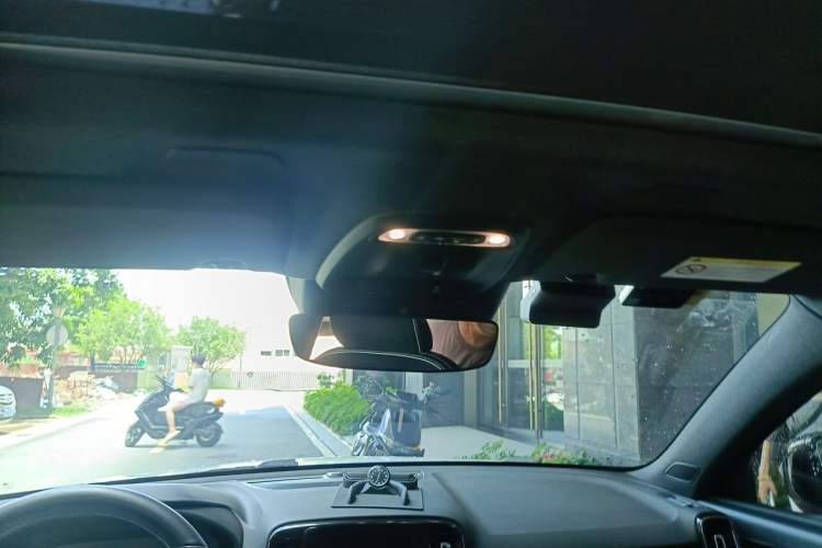 Used Volvo XC40 2020 T5 4x4 Zhiya Sport Edition Headliner
