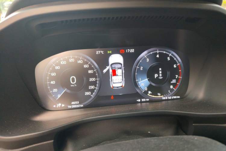 Used Volvo XC40 2020 T4 Four-Wheel Drive Smart Luxury Edition Instrument Cluster