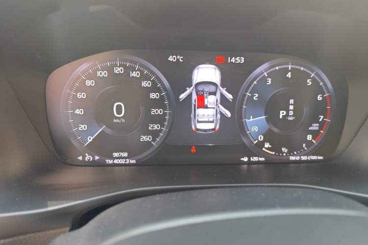 Used Volvo XC40 2020 T3 Smart & Stylish Edition Instrument Cluster