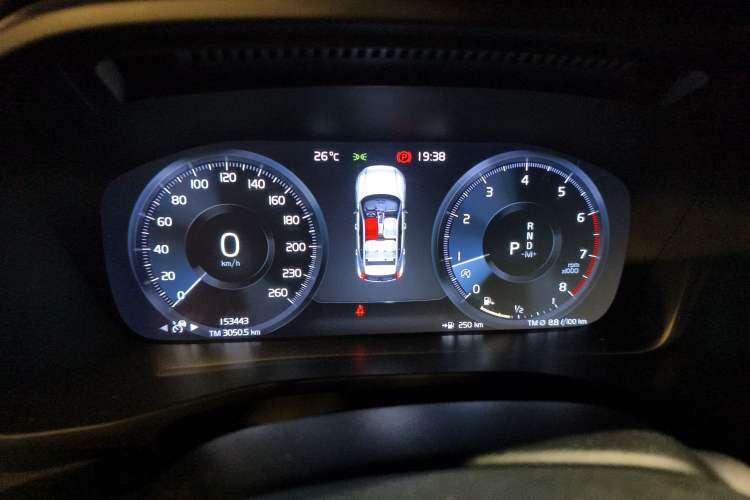 Used Volvo XC40 2020 T4 Four-Wheel Drive Smart Luxury Edition Instrument Cluster