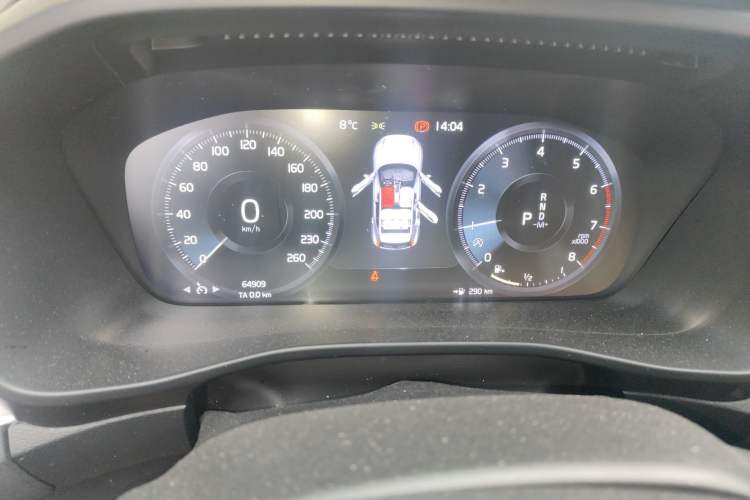 Used Volvo XC40 2020 T3 Smart & Stylish Edition Instrument Cluster