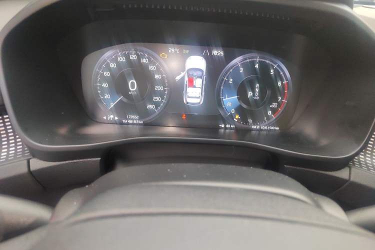 Used Volvo XC40 2020 T4 Four-Wheel Drive Smart & Sporty Edition Instrument Cluster