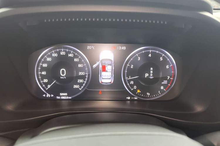 Used Volvo XC40 2020 T3 Smart & Stylish Edition Instrument Cluster