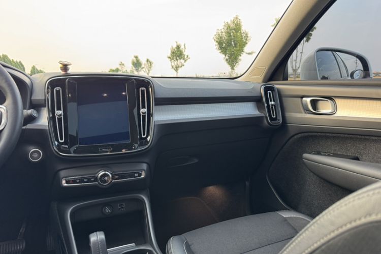 Used Volvo XC40 2020 T3 Smart & Stylish Edition Interior 1