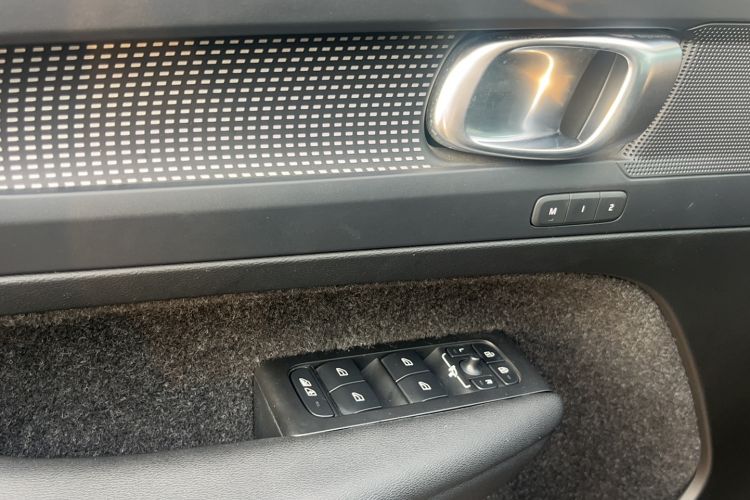 Used Volvo XC40 2020 T4 Four-Wheel Drive Smart & Sporty Edition Interior 2