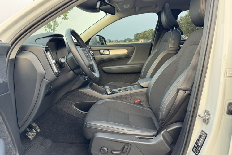 Used Volvo XC40 2020 T3 Smart & Stylish Edition Interior 3