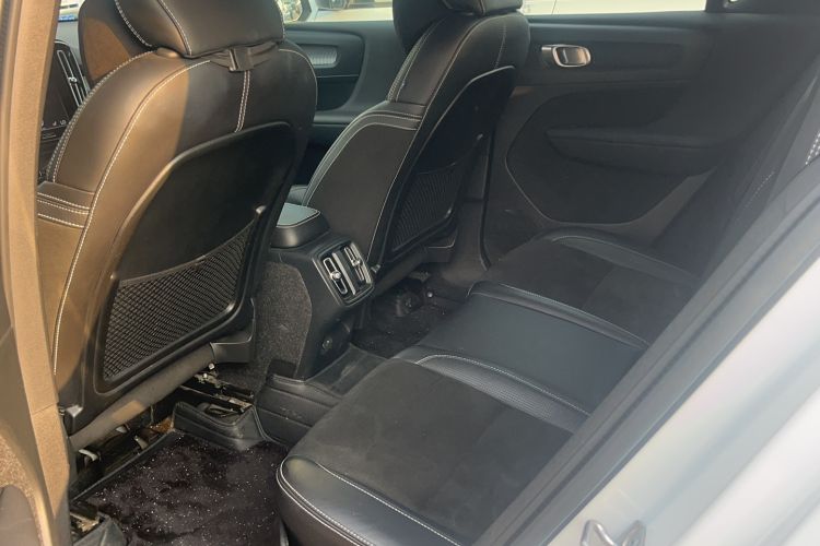 Used Volvo XC40 2020 T4 Four-Wheel Drive Smart & Sporty Edition Interior 3