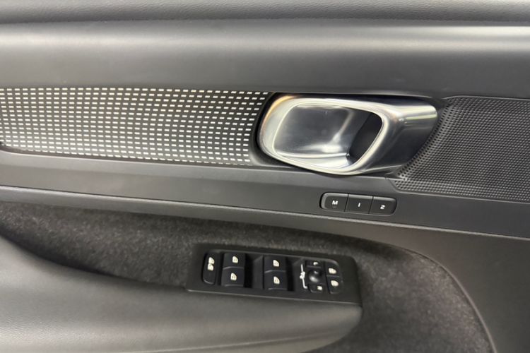 Used Volvo XC40 2020 T4 Four-Wheel Drive Smart & Sporty Edition Interior 5