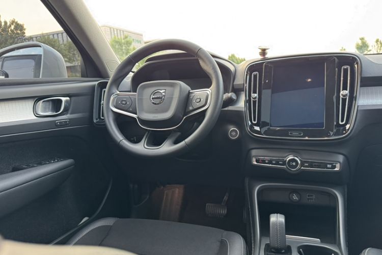 Used Volvo XC40 2020 T3 Smart & Stylish Edition Interior 6