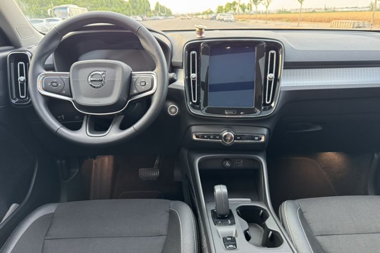 Used Volvo XC40 2020 T3 Smart & Stylish Edition Interior 7