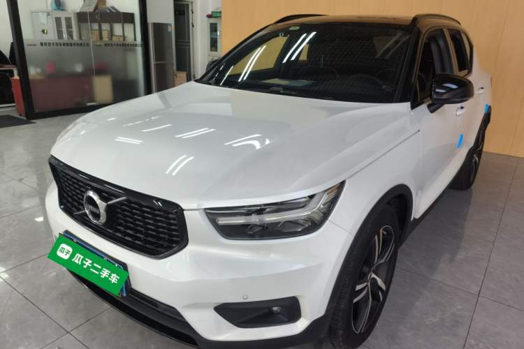Used Volvo XC40 2020 T4 Four-Wheel Drive Smart & Sporty Edition Guazi used car, China used car export, Used car for sale, Used cars, Cheapest cars for sale