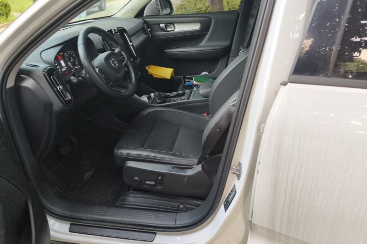 Used Volvo XC40 2020 T3 Smart & Stylish Edition Left Front Seat