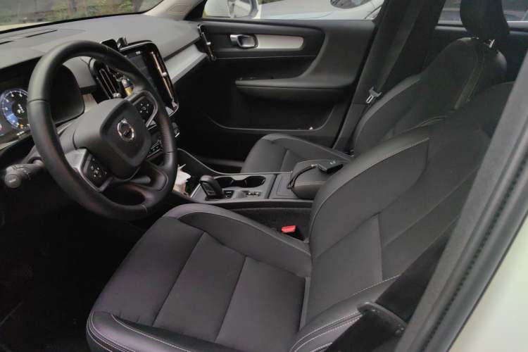 Used Volvo XC40 2020 T3 Smart & Stylish Edition Left Front Seat