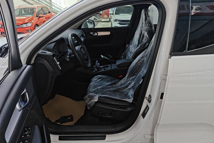 Used Volvo XC40 2020 T3 Smart & Stylish Edition Left Front Seat