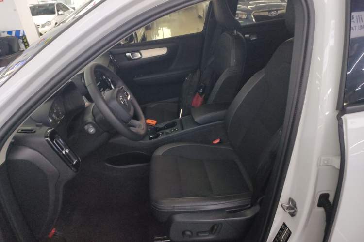 Used Volvo XC40 2020 T3 Smart & Stylish Edition Left Front Seat
