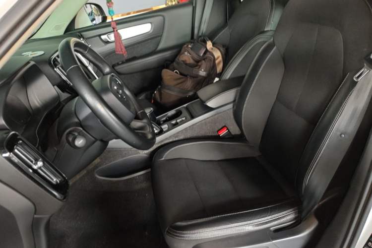 Used Volvo XC40 2020 T3 Smart & Stylish Edition Left Front Seat