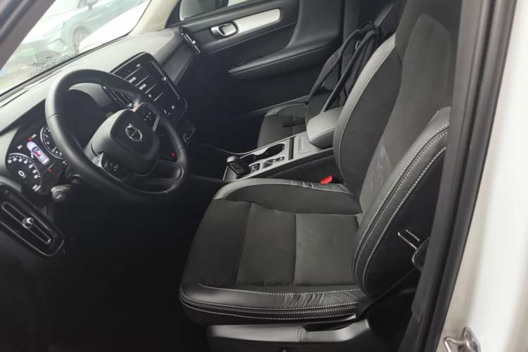 Used Volvo XC40 2020 T3 Smart & Stylish Edition Left Front Seat
