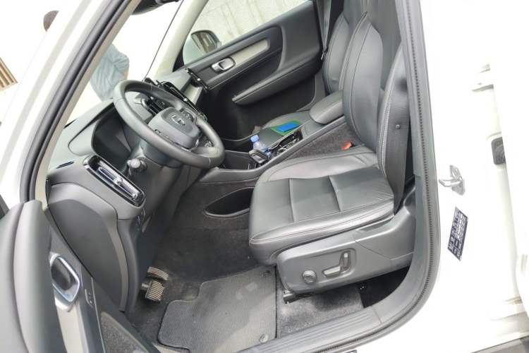 Used Volvo XC40 2020 T3 Zhiyuan Luxury Edition Left Front Seat