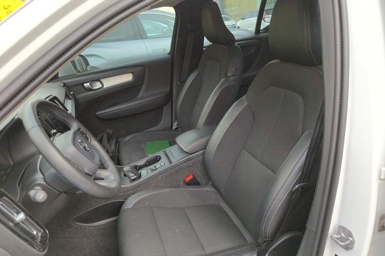 Used Volvo XC40 2020 T3 Smart & Stylish Edition Left Front Seat