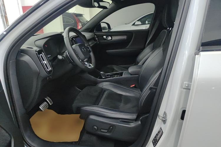 Used Volvo XC40 2020 T4 Four-Wheel Drive Smart & Sporty Edition Left Front Seat