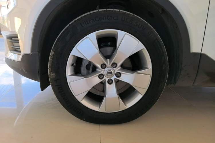Used Volvo XC40 2020 T3 Smart & Stylish Edition Left Front Wheel Hub