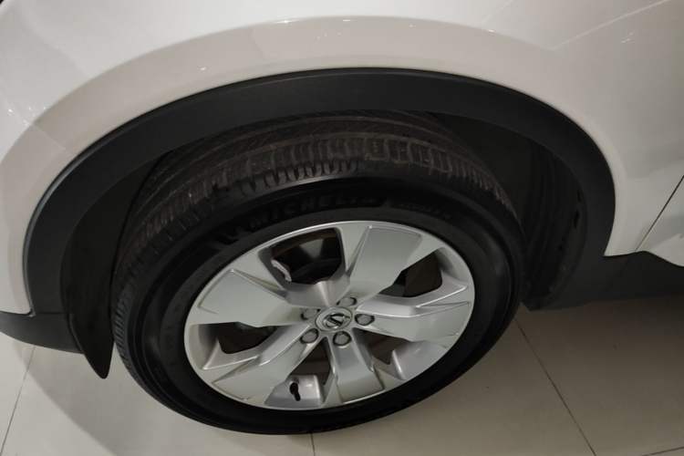 Used Volvo XC40 2020 T3 Smart & Stylish Edition Left Front Wheel Hub