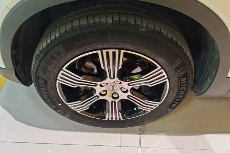 Used Volvo XC40 2020 T3 Zhiyuan Luxury Edition Left Front Wheel Hub