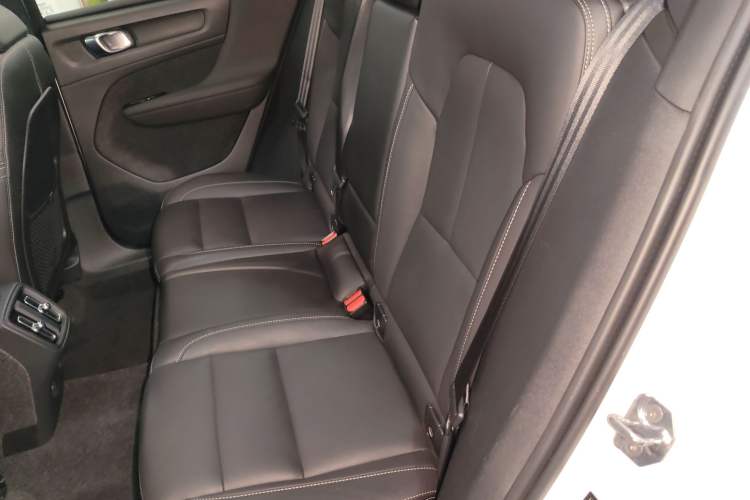 Used Volvo XC40 2020 T4 Four-Wheel Drive Smart Luxury Edition Left Rear Seat