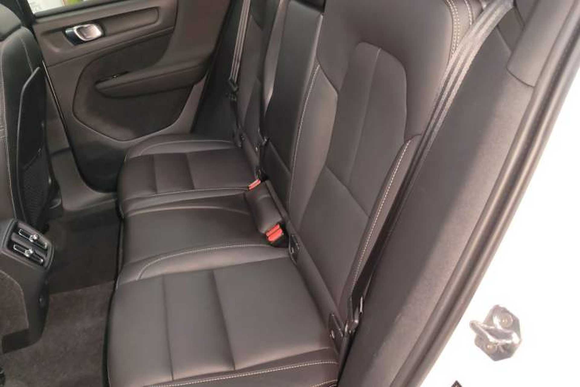 Used Volvo XC40 2020 T4 Four-Wheel Drive Smart Luxury Edition Left Rear Seat