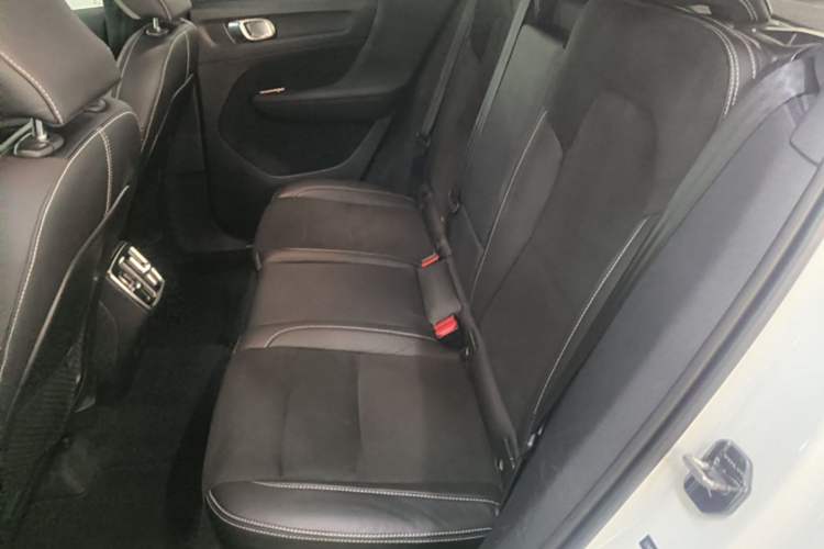 Used Volvo XC40 2020 T4 Four-Wheel Drive Smart & Sporty Edition Left Rear Seat
