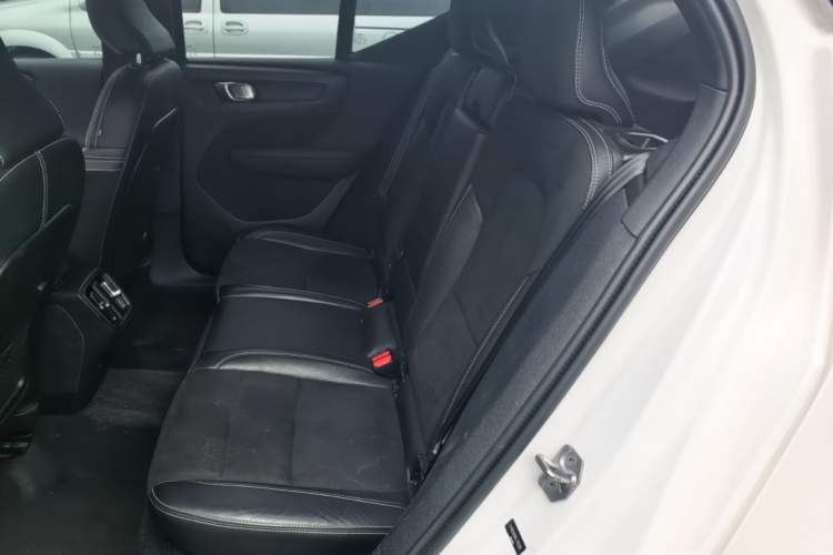 Used Volvo XC40 2020 T4 4x4 Smart Luxury Sport Edition Left Rear Seat