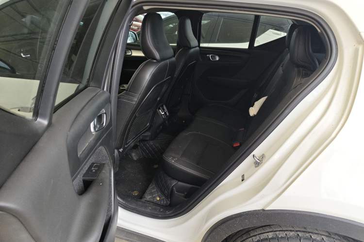 Used Volvo XC40 2020 T3 Smart & Stylish Edition Left Rear Seat