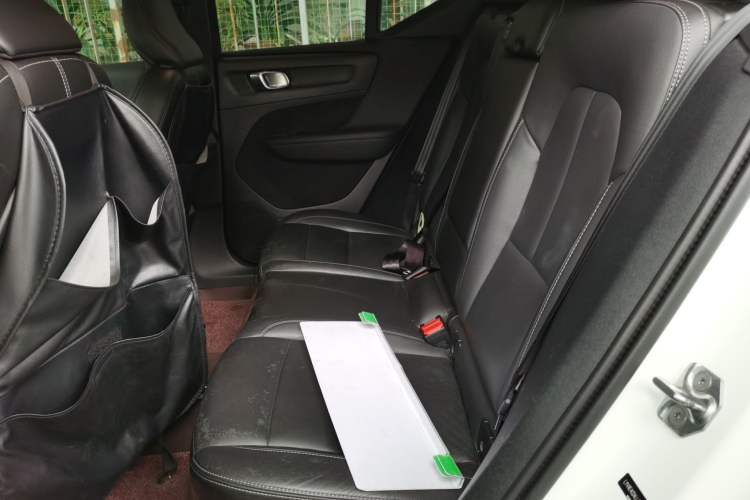 Used Volvo XC40 2020 T4 Four-Wheel Drive Smart Luxury Edition Left Rear Seat