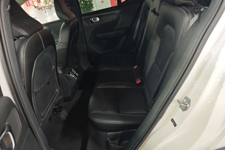 Used Volvo XC40 2020 T4 Four-Wheel Drive Smart Luxury Edition Left Rear Seat