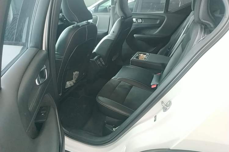 Used Volvo XC40 2020 T4 Four-Wheel Drive Smart & Sporty Edition Left Rear Seat