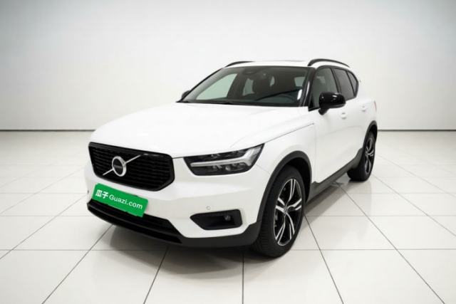 Ojetý Volvo XC40 2020 T4 Four-Wheel Drive Smart & Sporty Edition